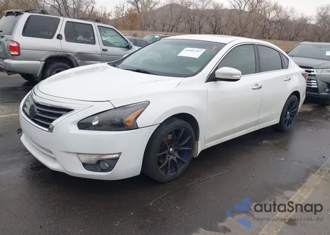 2015 Nissan Altima 2.5 Sv из США, поврежденный, VIN 1N4AL3AP0FC414725